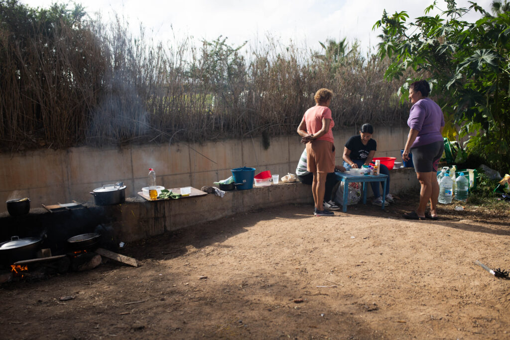 Espacio en el que los migrantes latinos preparan sus platos para venderlos